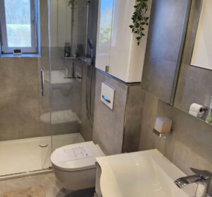 Gästebad mit Dusche